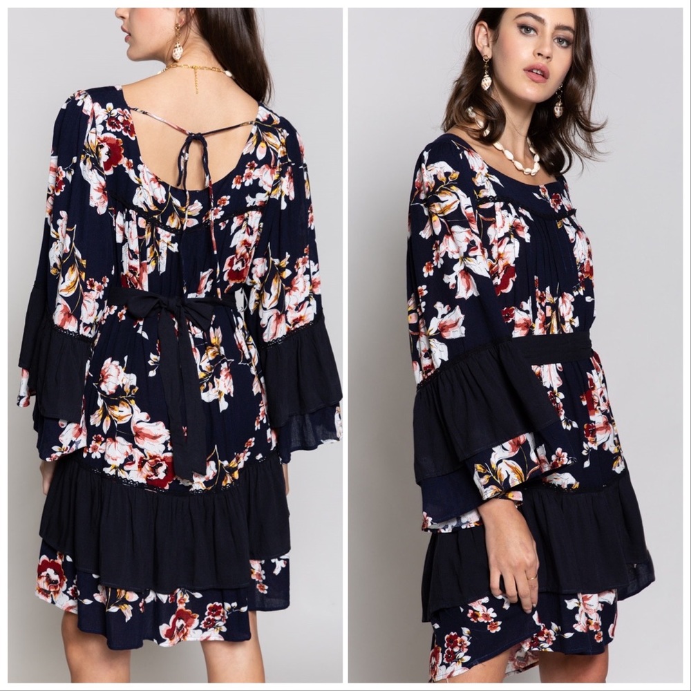 POL Floral Swing and Bell Sleeve Dress - Picture 13 of 17